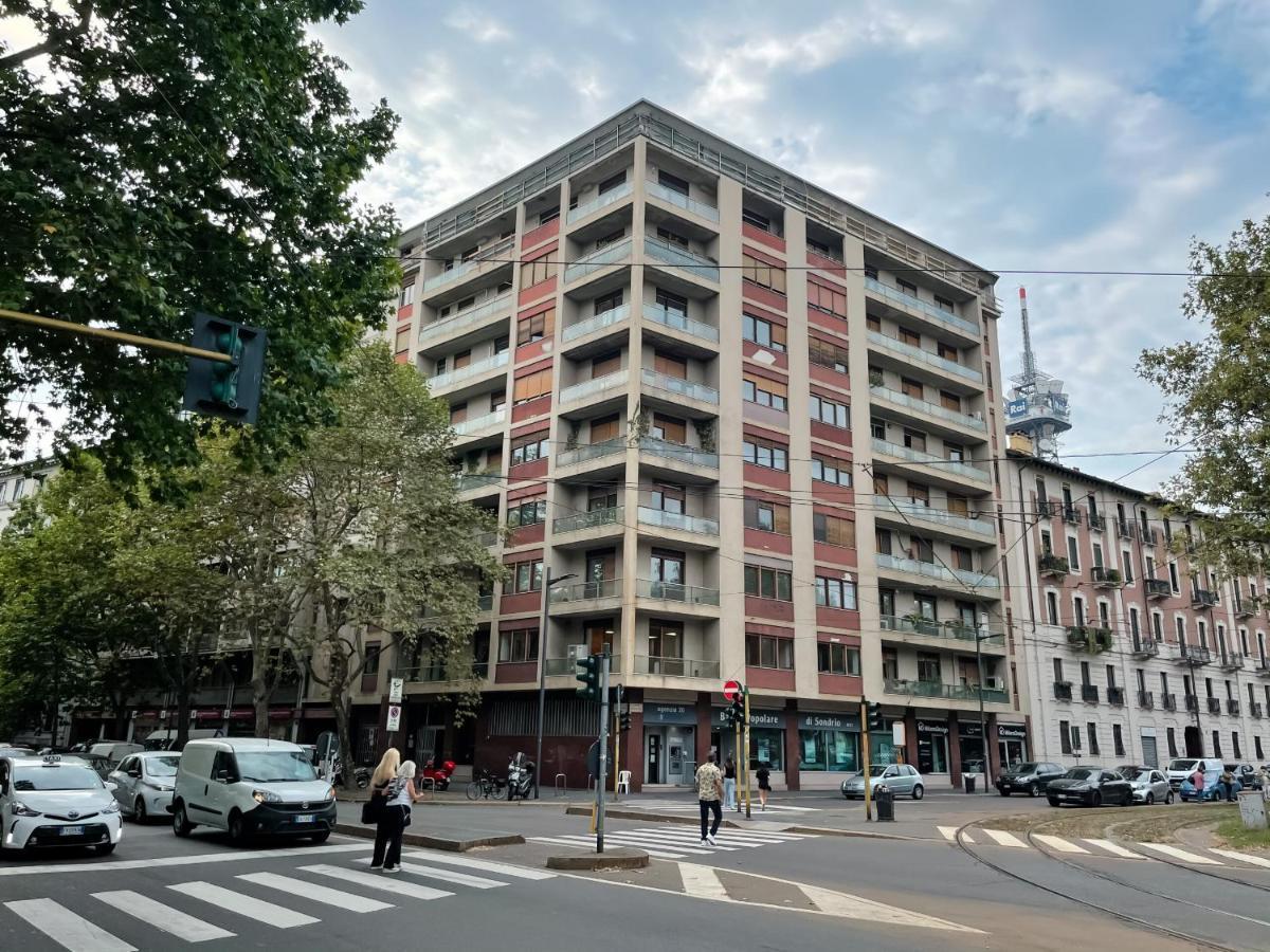 Arco Della Pace Top Apartment Milan Exterior photo